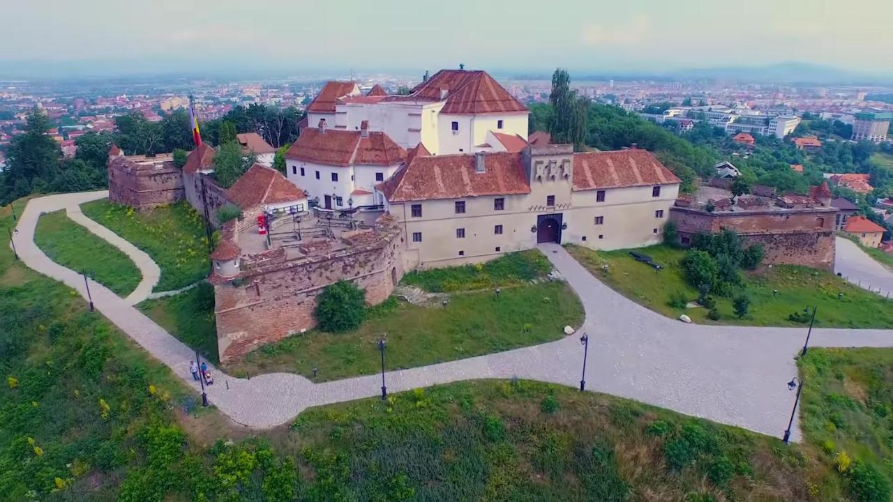Apartment Alonisos Lux Braşov Exteriör bild