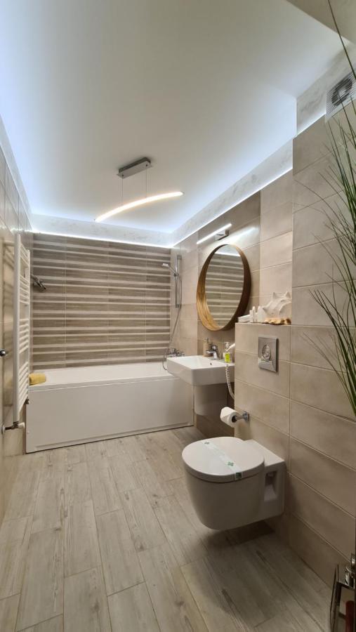 Apartment Alonisos Lux Braşov Exteriör bild