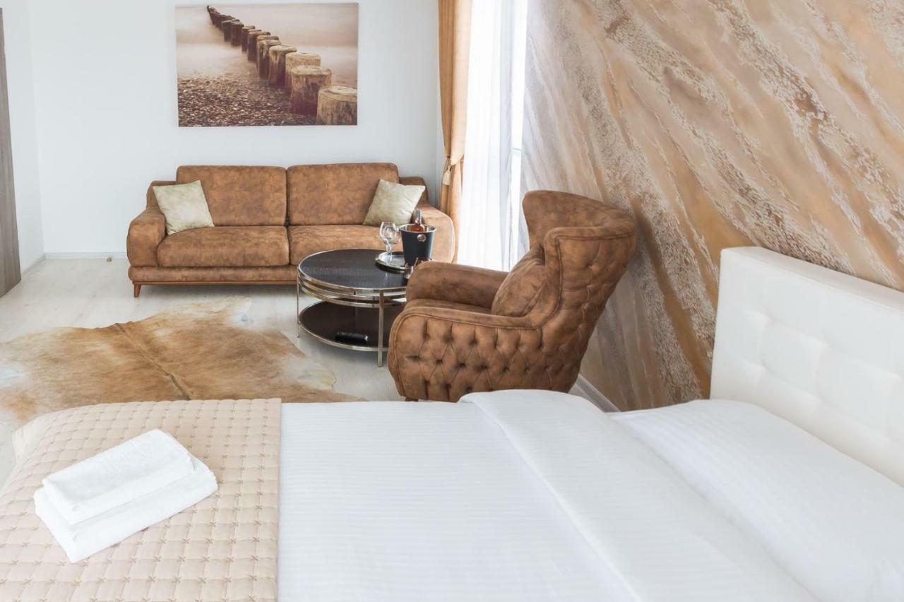 Apartment Alonisos Lux Braşov Exteriör bild
